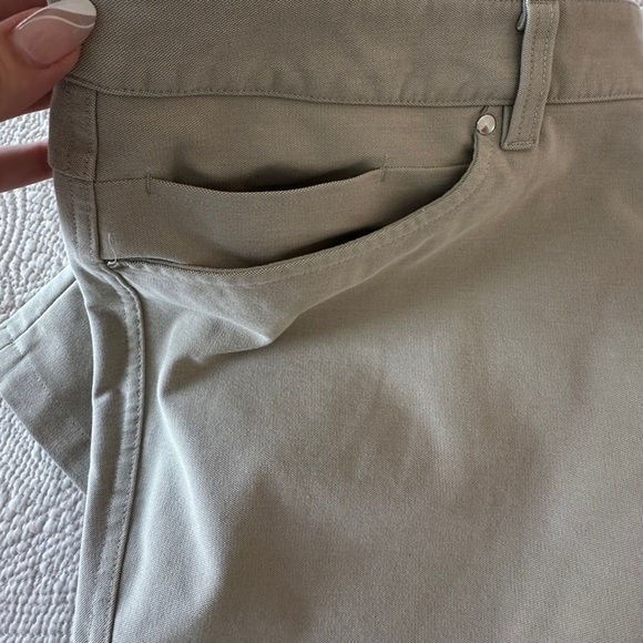 ABC Lululemon Pant — barely worn - Picture 4 of 4